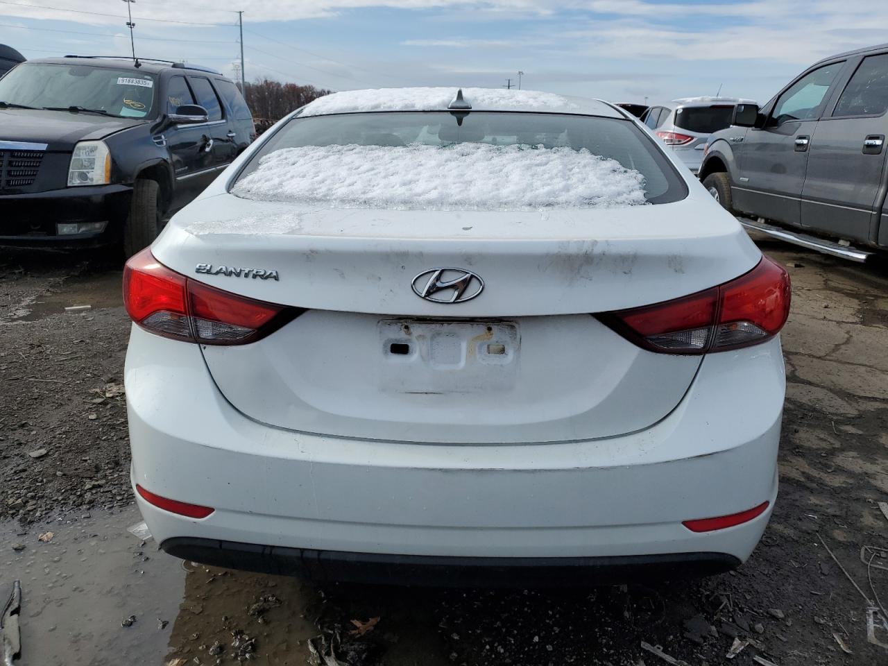 Hyundai ELANTRA Se Image 3