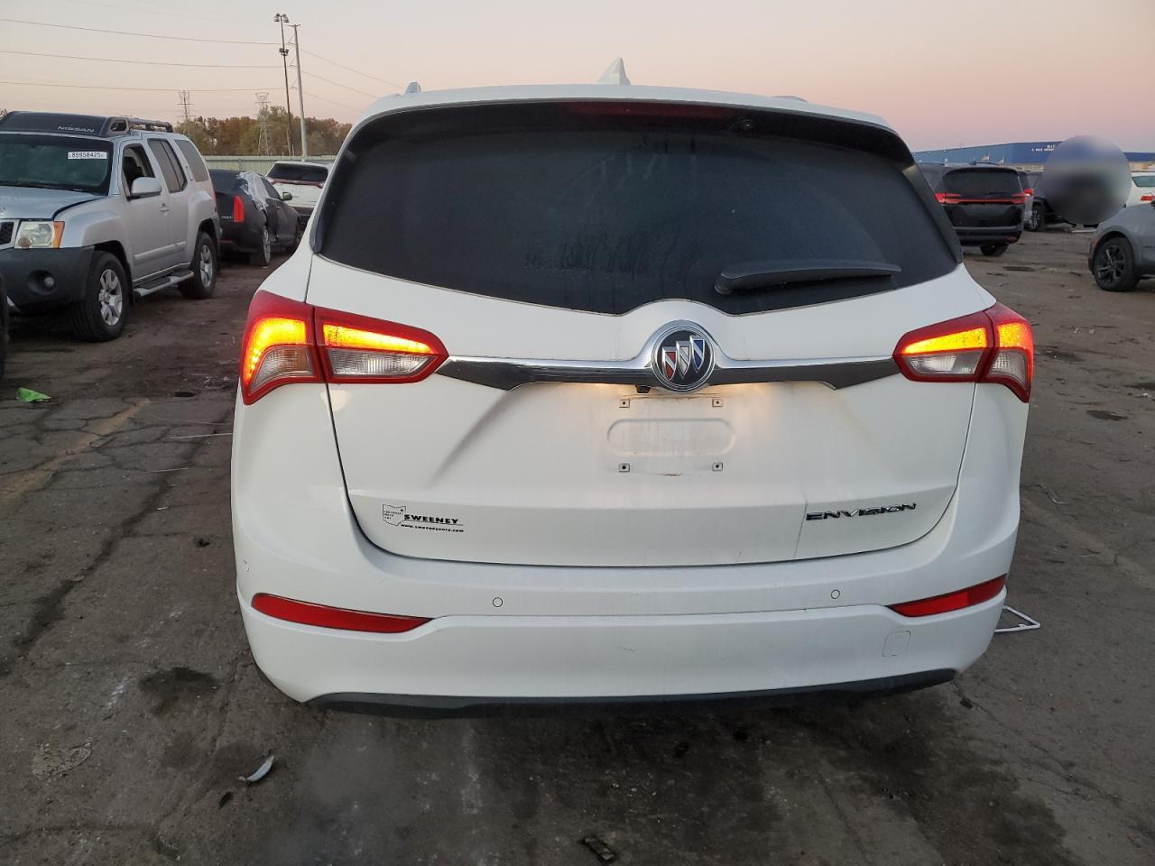 Buick Envision Essence Image 11