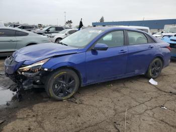  Salvage Hyundai ELANTRA