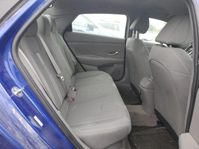 Hyundai ELANTRA Blue Image 9