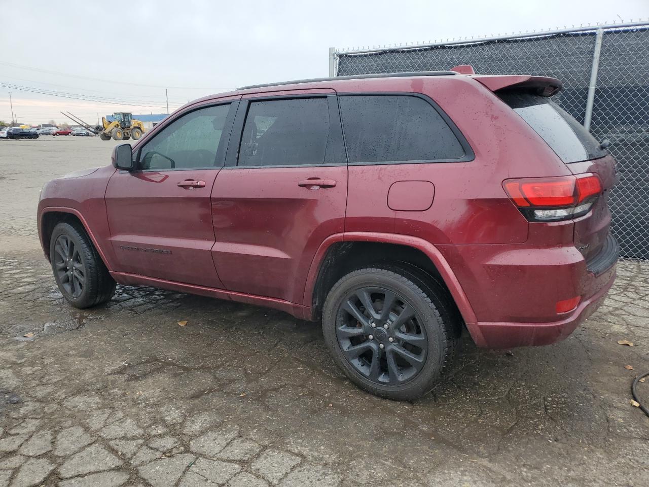 Jeep Grand Cherokee Laredo Image 2