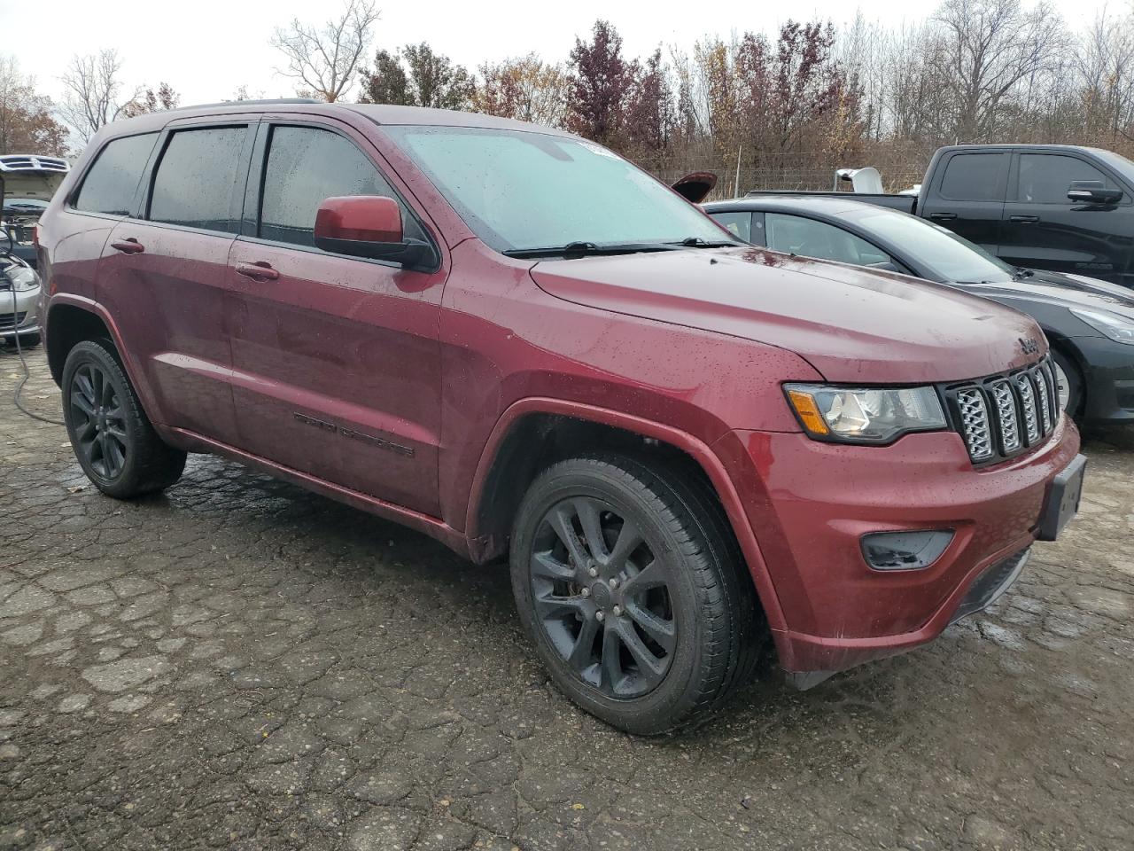 Jeep Grand Cherokee Laredo Image 11