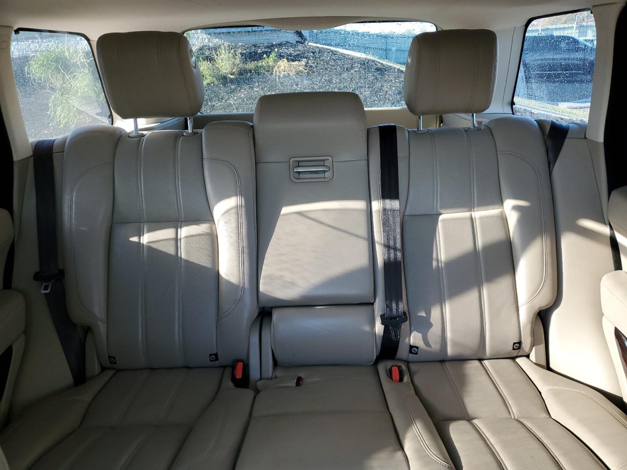 Land Rover Range Rover Supercharged Image 4