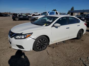  Salvage Nissan Altima