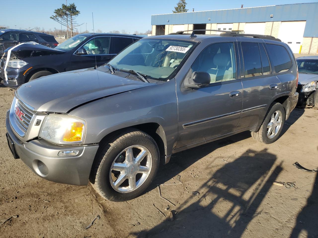 GMC Envoy Image 1