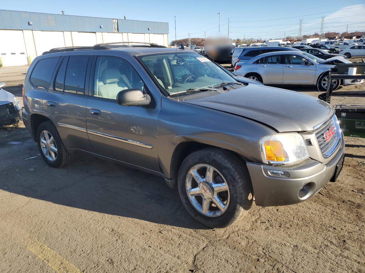GMC Envoy Image 12