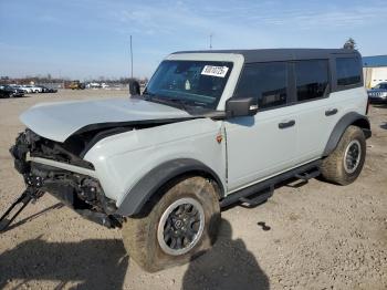  Salvage Ford Bronco