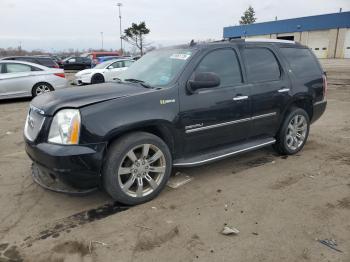  Salvage GMC Yukon