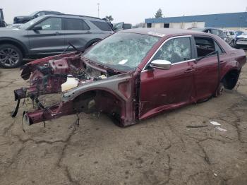  Salvage Chrysler 300