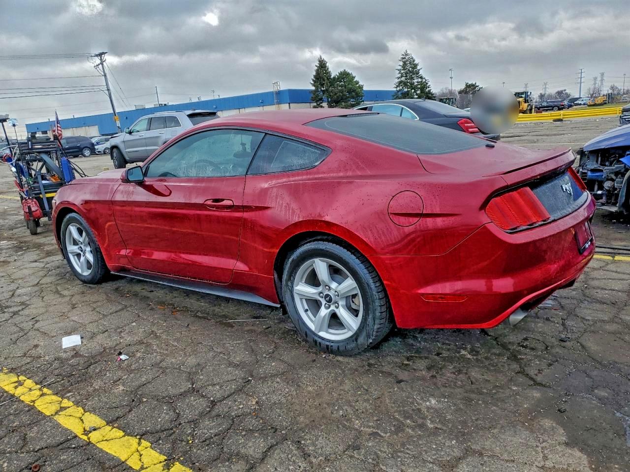 Ford Mustang Image 8