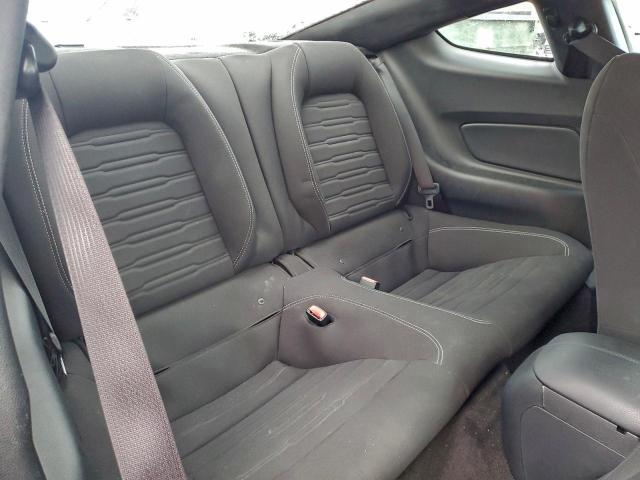 Ford Mustang Image 3