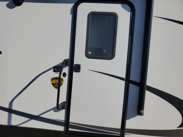 CrossRoads Sunset Tra Image 6