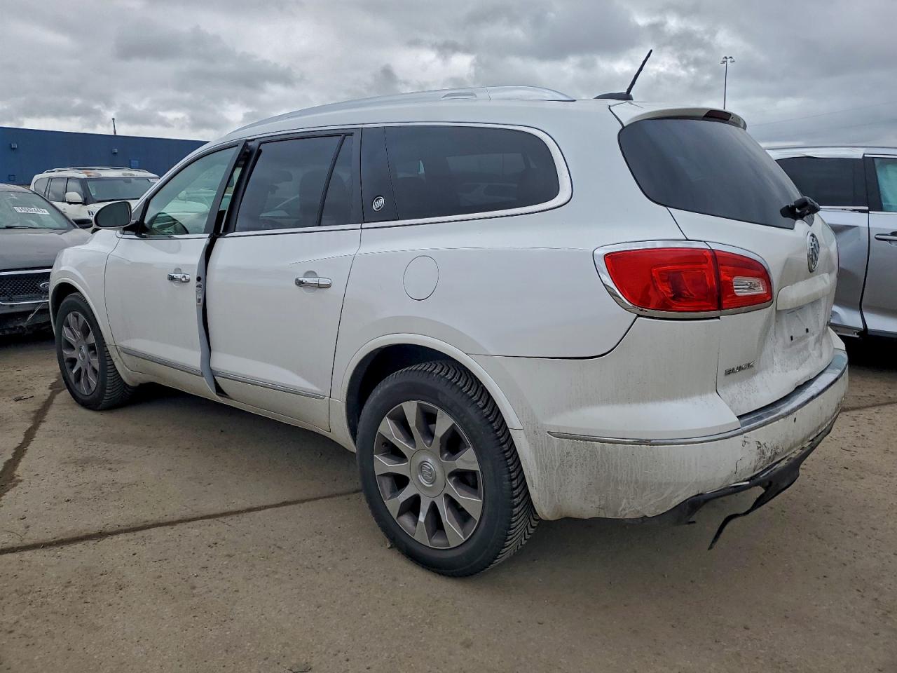 Buick Enclave Image 9