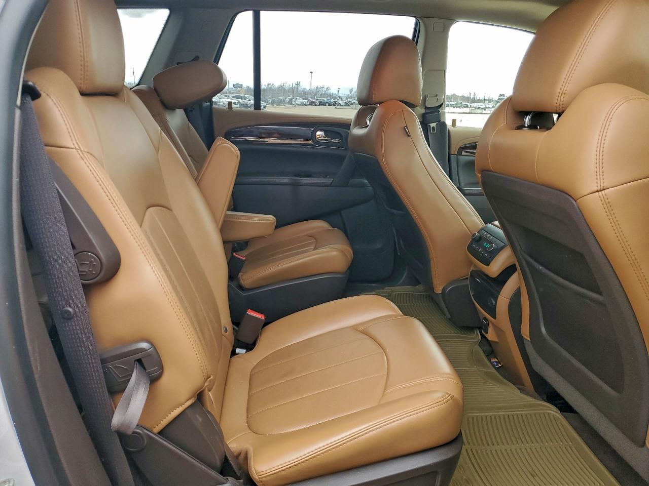Buick Enclave Image 4
