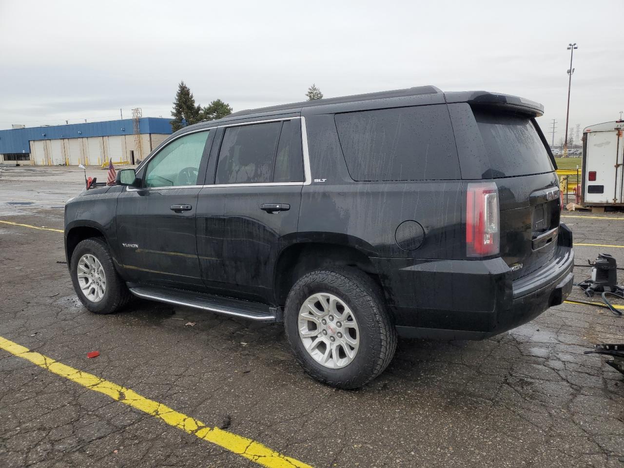 GMC Yukon Slt Image 2