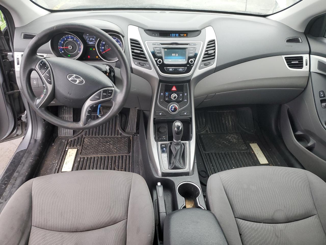Hyundai ELANTRA Se Image 9