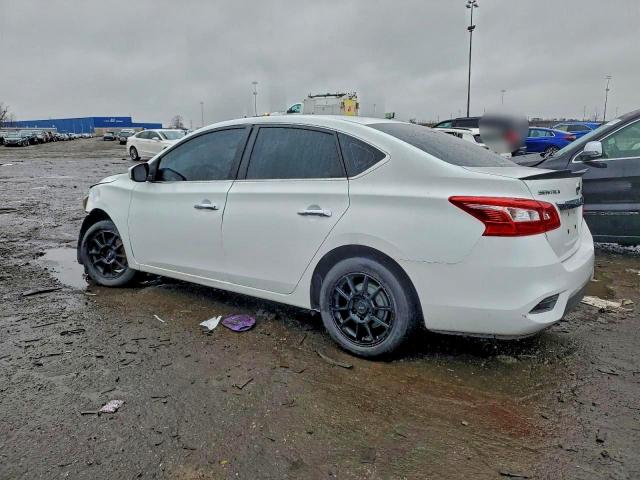 Nissan Sentra S Image 4