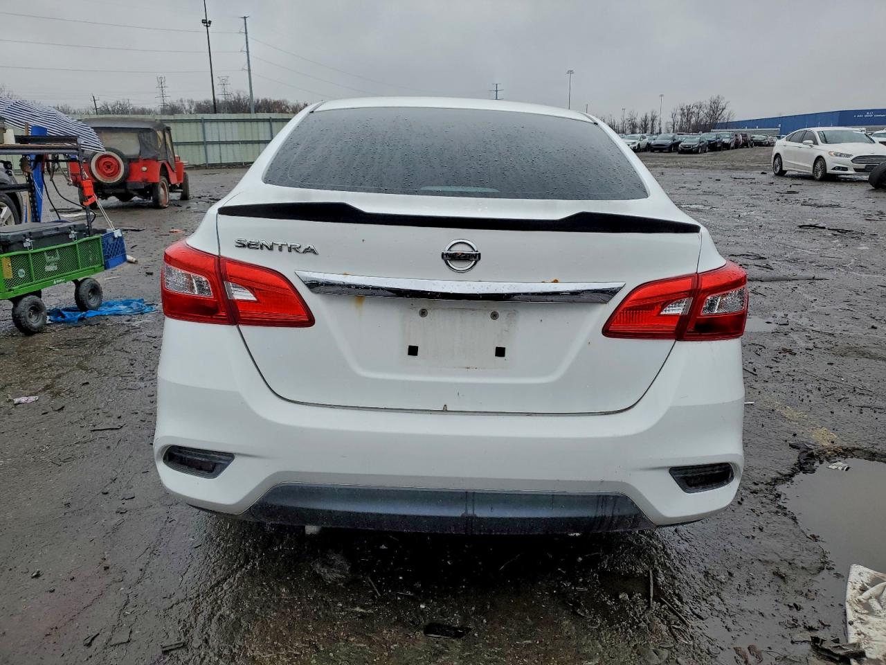 Nissan Sentra S Image 7