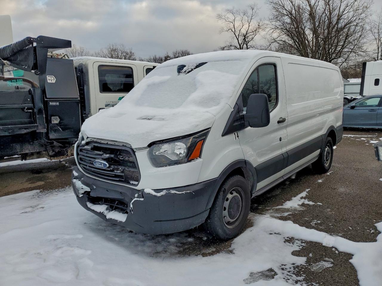 Ford Transit T-150 Image 1