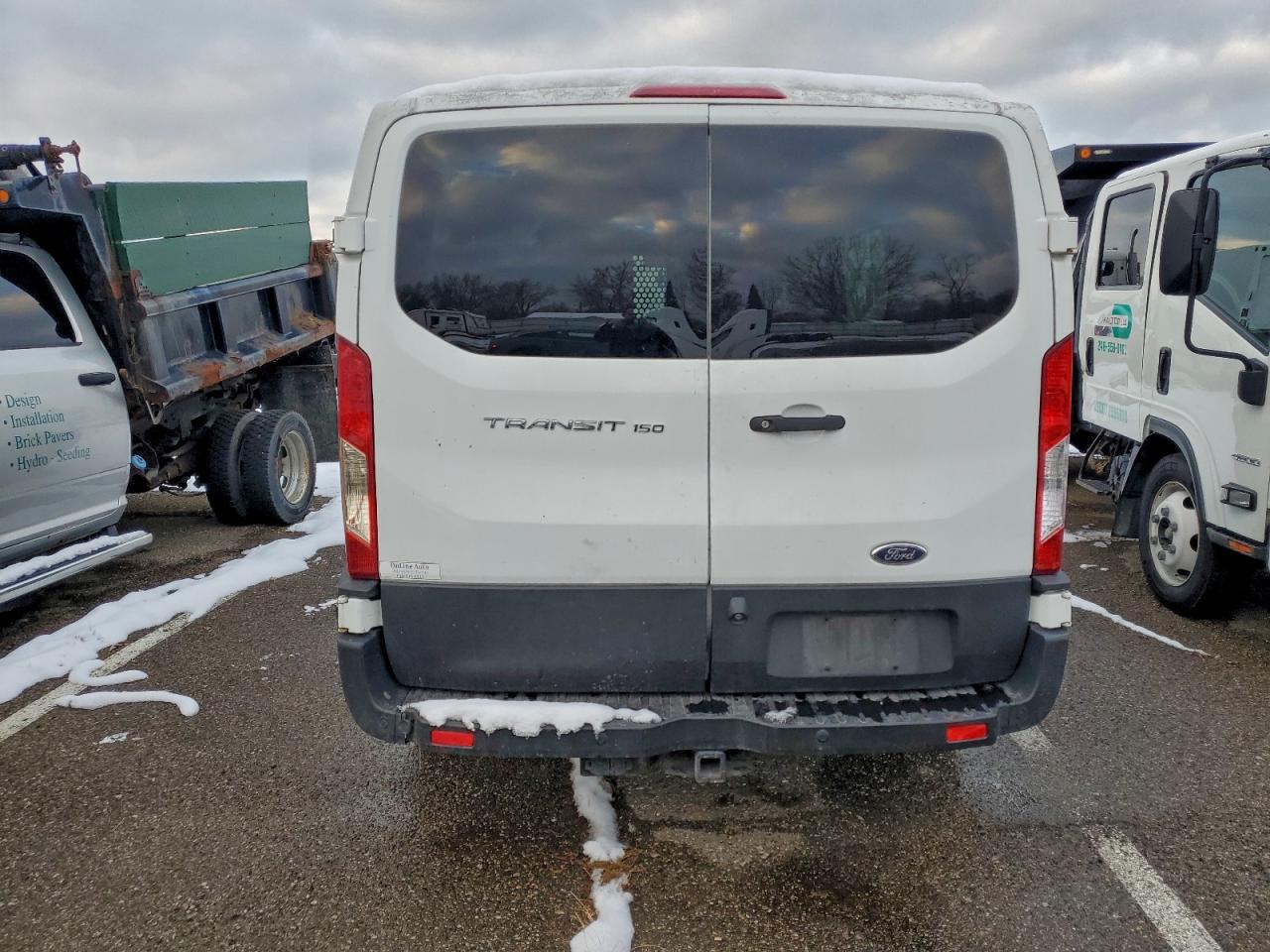 Ford Transit T-150 Image 9