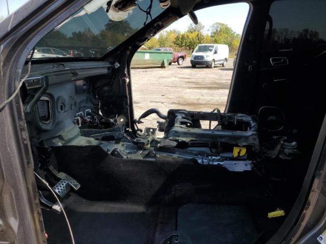 Jeep Grand Cherokee Srt-8 Image 3