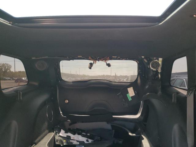 Jeep Grand Cherokee Srt-8 Image 12