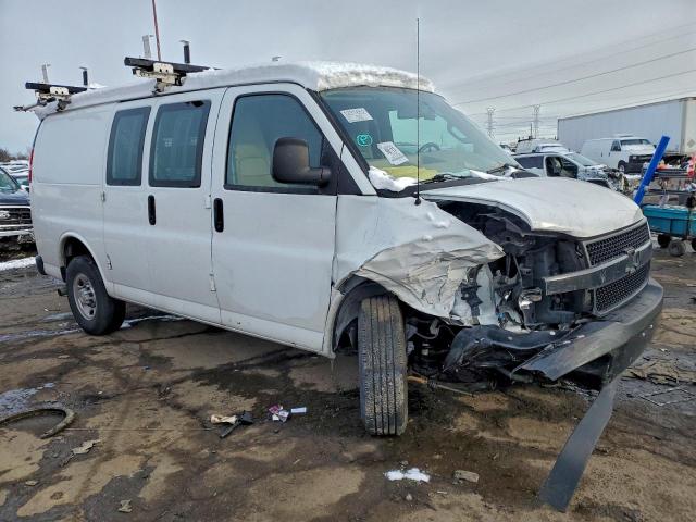 Chevrolet Express Image 6