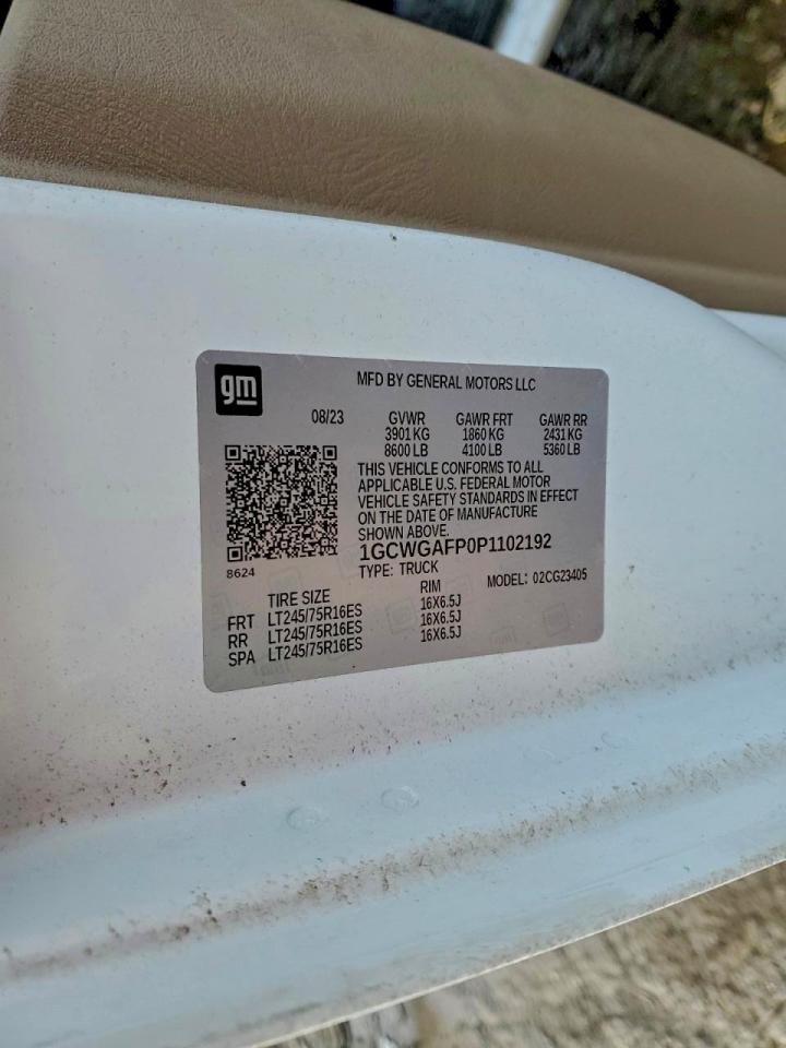 Chevrolet Express Image 4