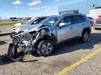  Salvage Toyota RAV4