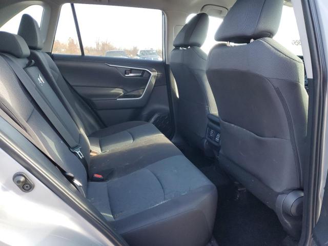 Toyota RAV4 Xle Image 6