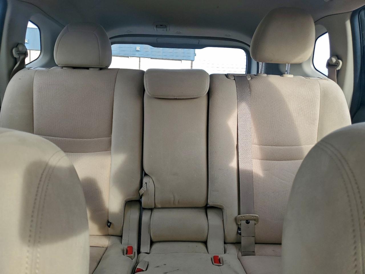 Nissan Rogue S Image 8