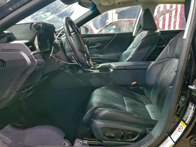 Lexus Es 300h Image 8