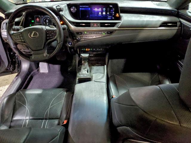 Lexus Es 300h Image 4
