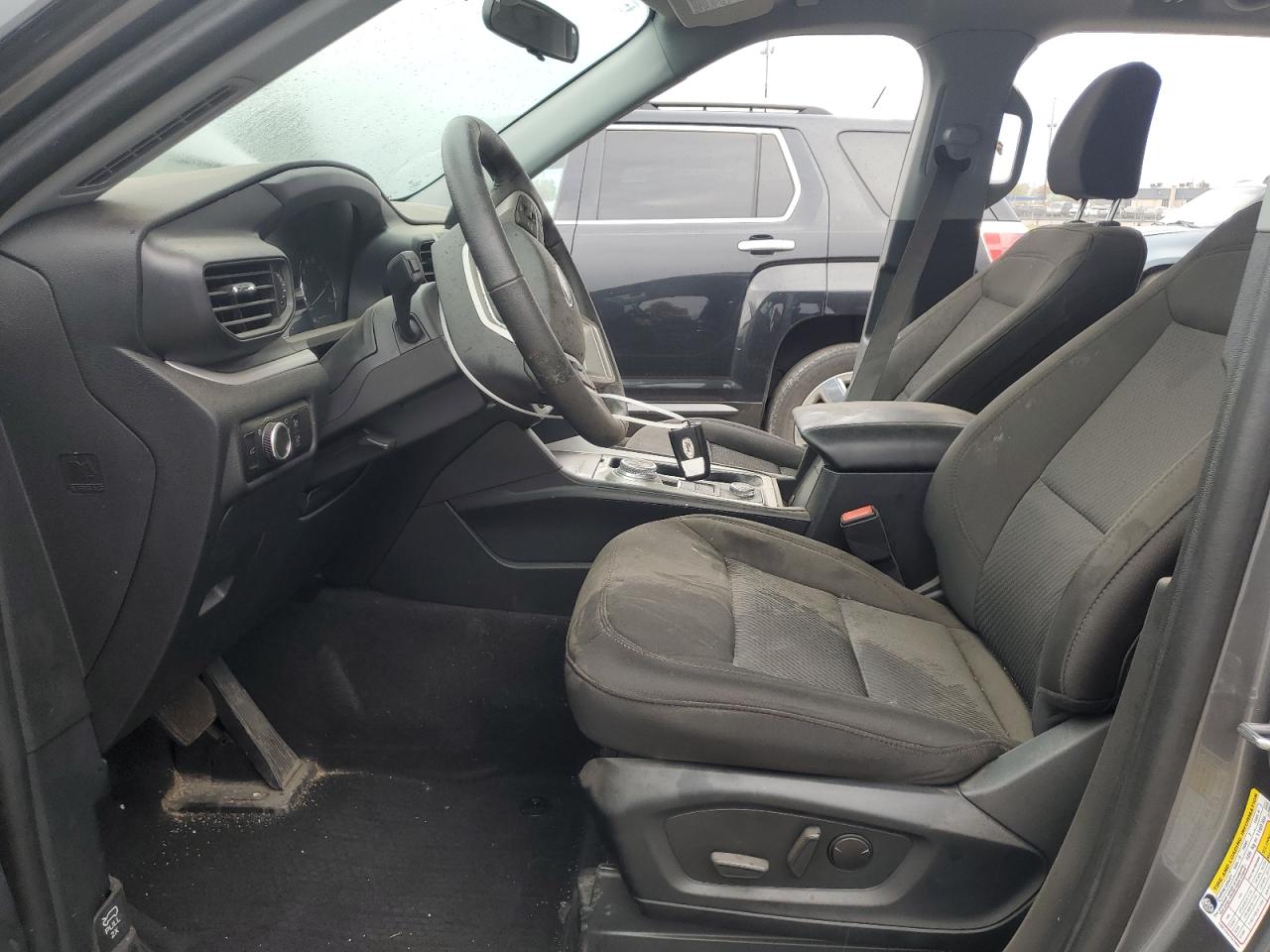 Ford Explorer Xlt Image 9