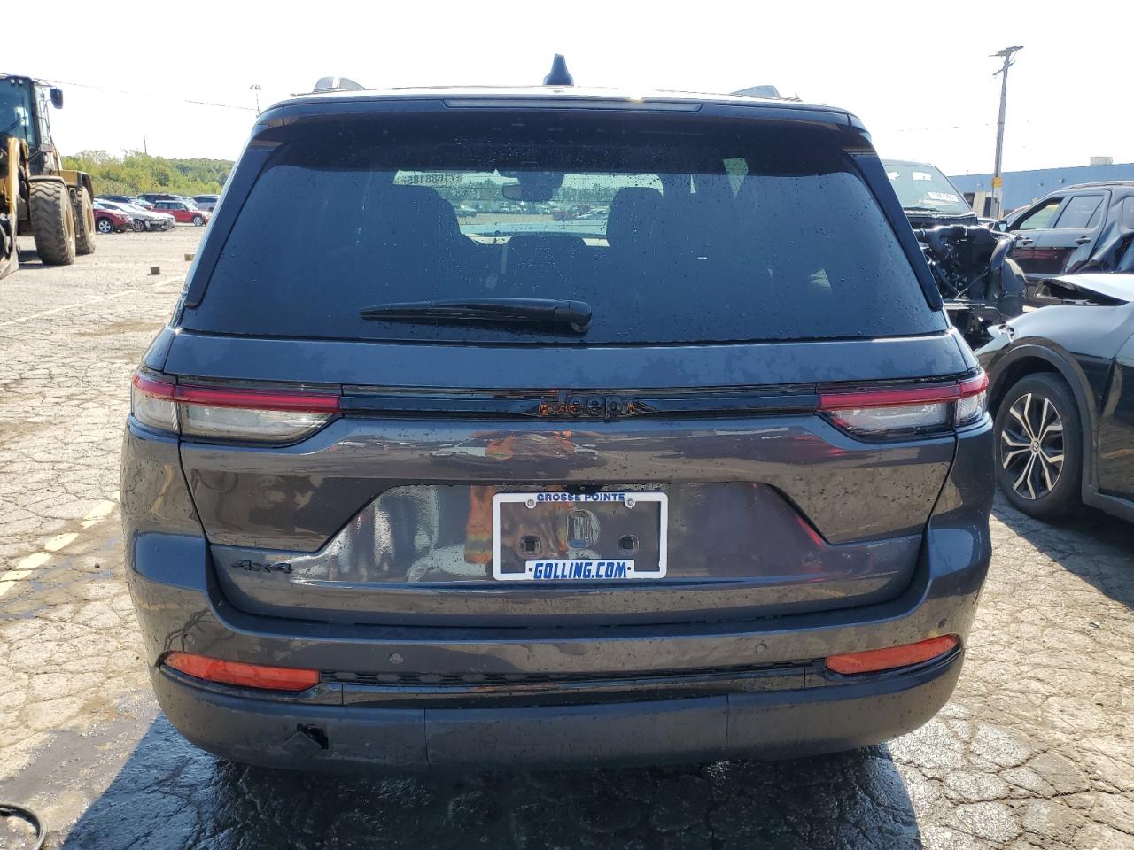 Jeep Grand Cherokee Laredo Image 13