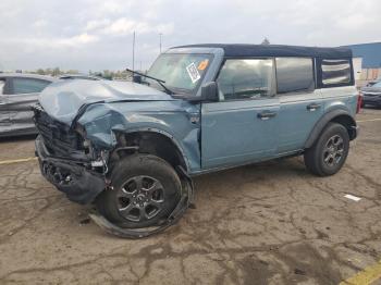  Salvage Ford Bronco