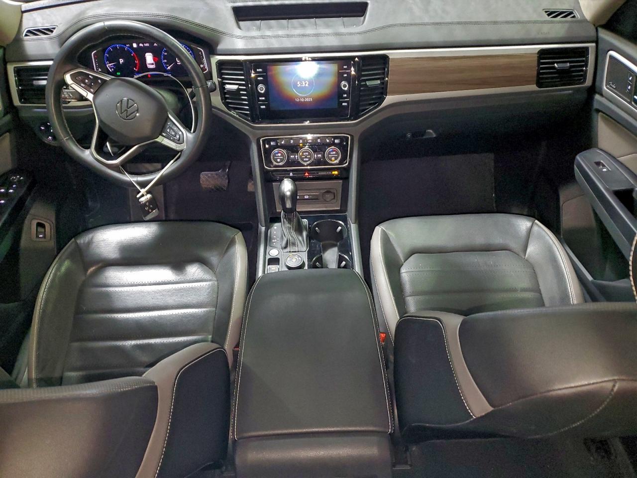 Volkswagen Atlas Sel Premium Image 6