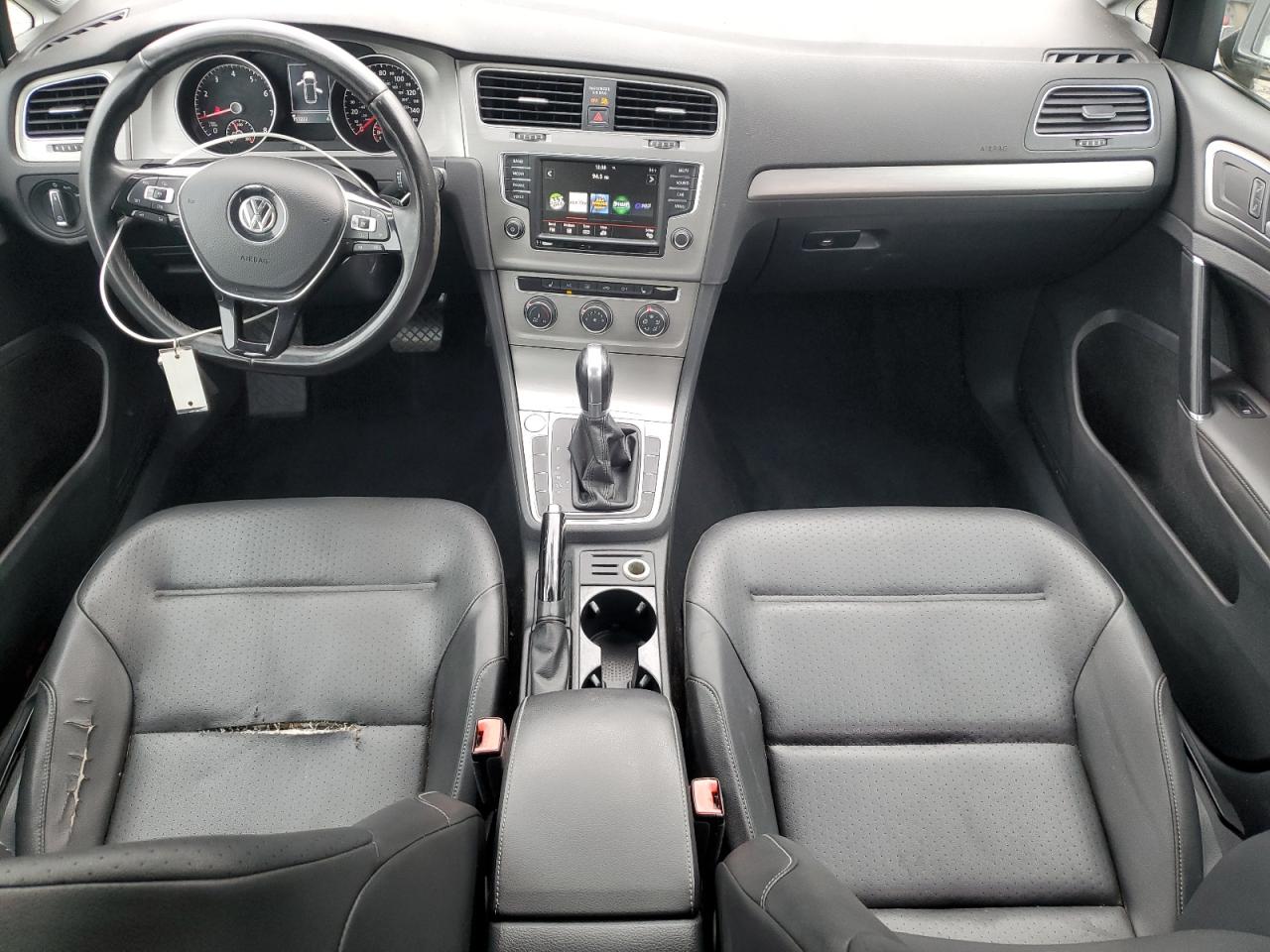 Volkswagen Golf S Image 11