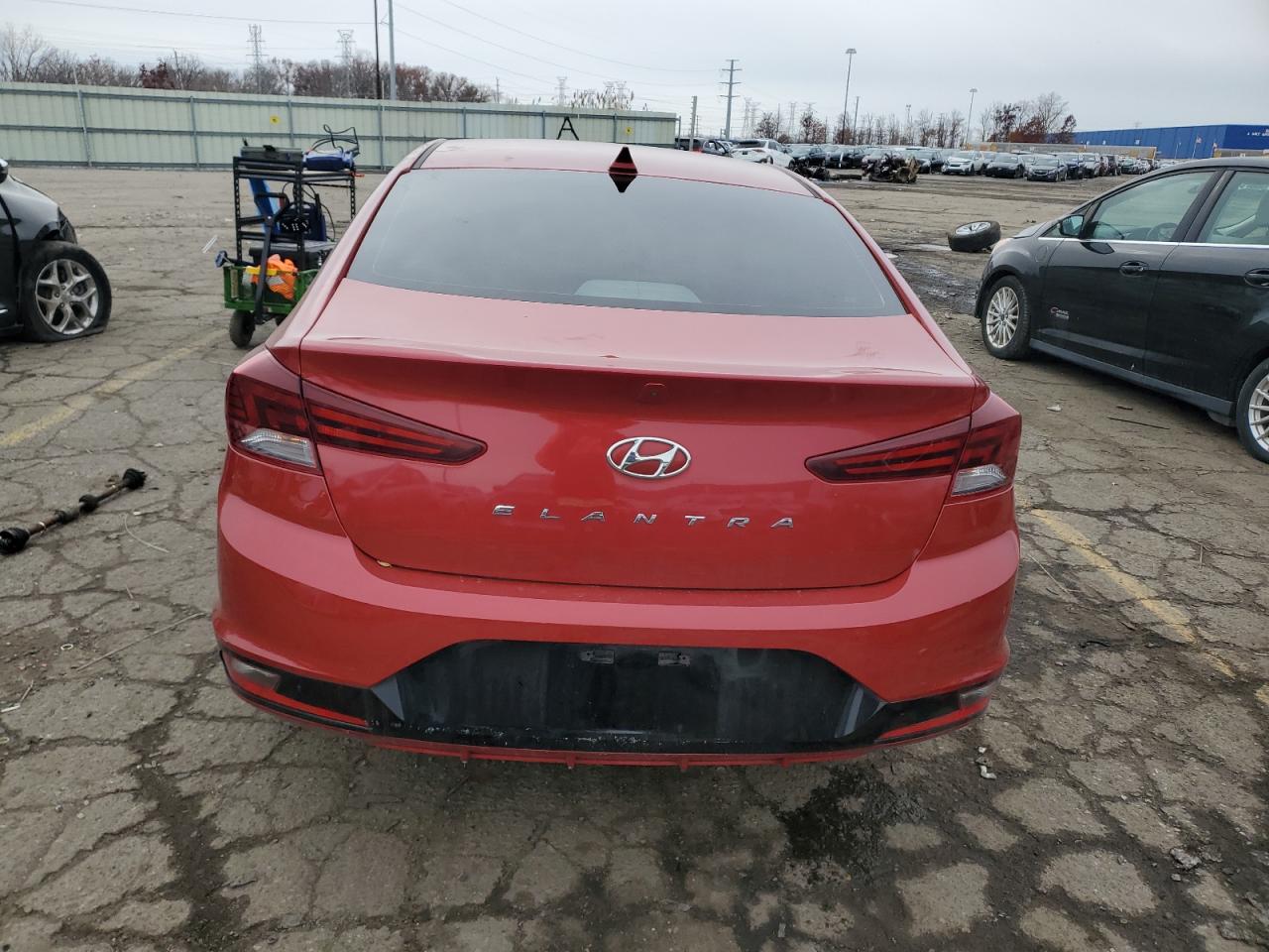 Hyundai ELANTRA Sel Image 7