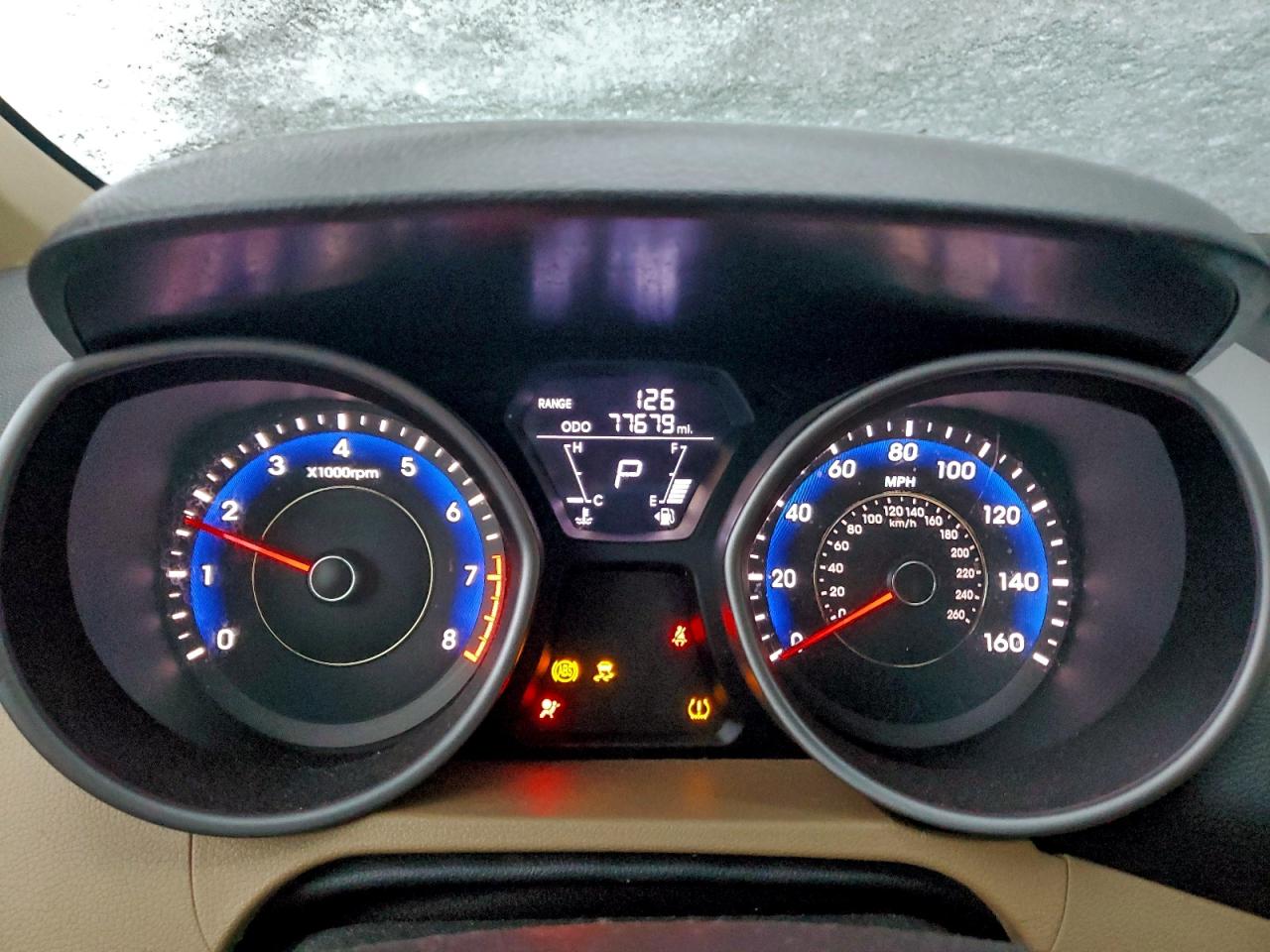 Hyundai ELANTRA Gls Image 8