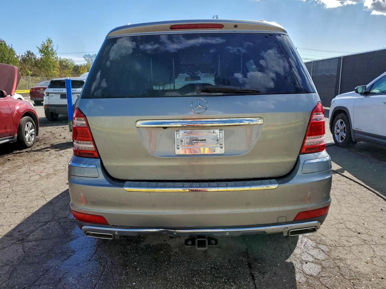 Mercedes-Benz G-Class 350 Bluetec Image 8