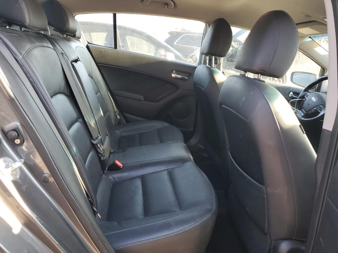 Kia Forte Ex Image 8