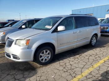  Salvage Chrysler Minivan