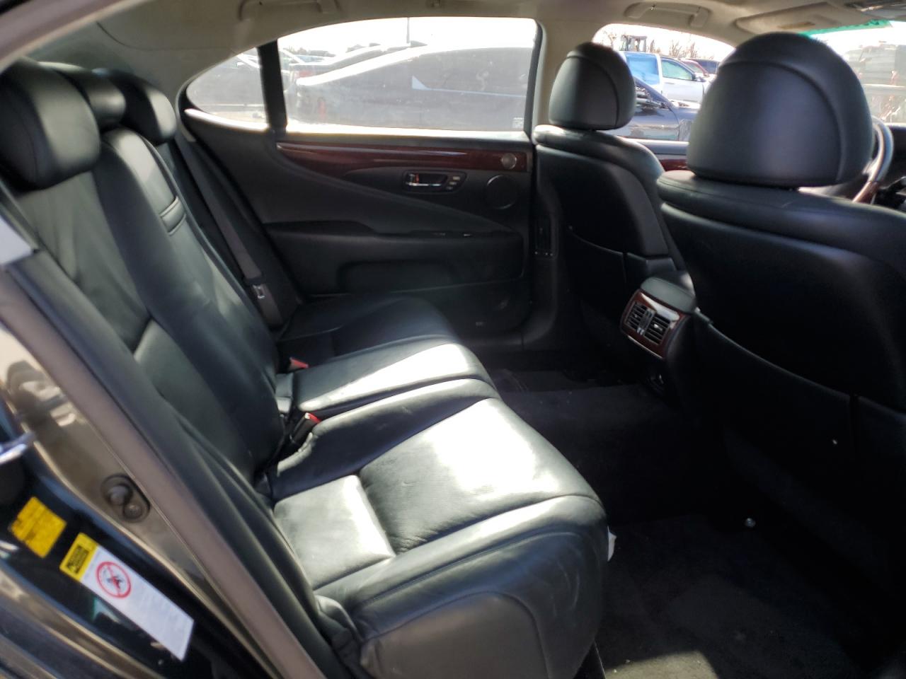 Lexus LS 460l Image 11