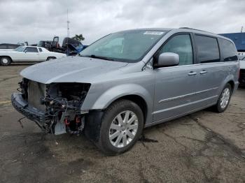  Salvage Chrysler Minivan