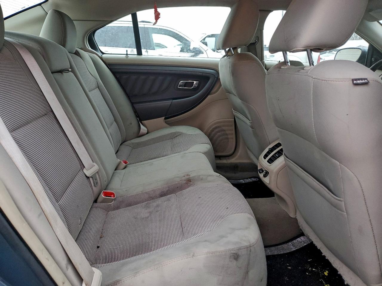 Ford Taurus Sel Image 12