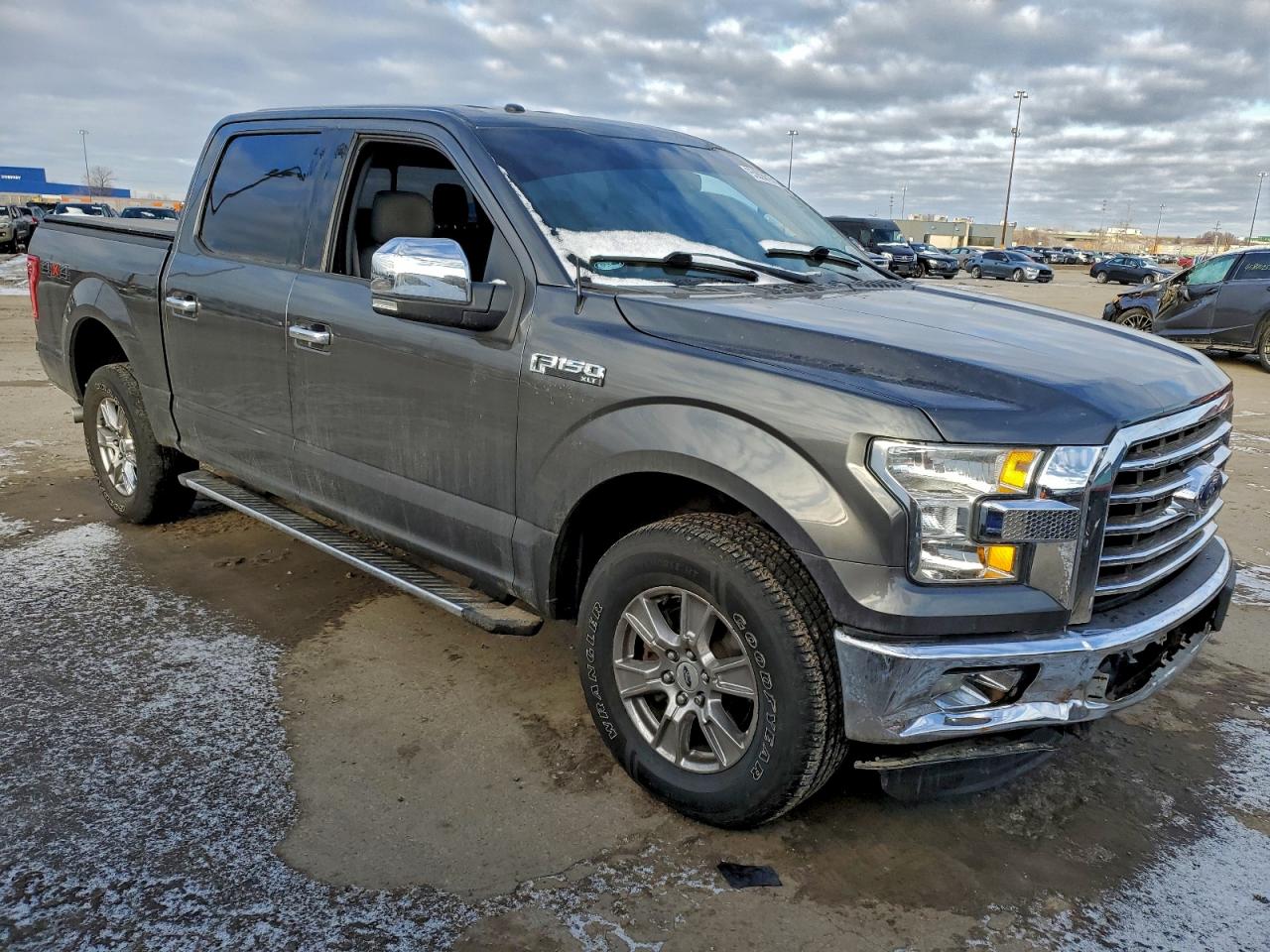 Ford F-150 Supercrew Image 12