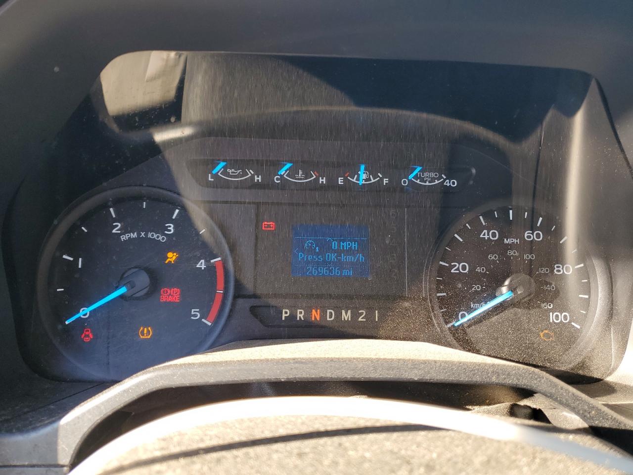 Ford F-350 Super Duty Image 11