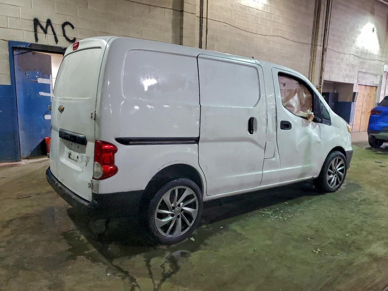 Chevrolet Express Lt Image 8