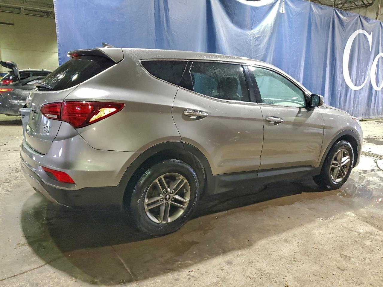 Hyundai SANTA FE Image 8